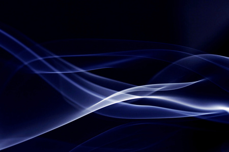 黑波点柔滑的烟浪的特写照片