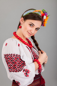 有魅力的女人，在乌克兰民族服饰