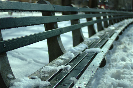 板凳和雪