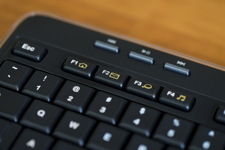 黑色的电脑键盘电子邮件键