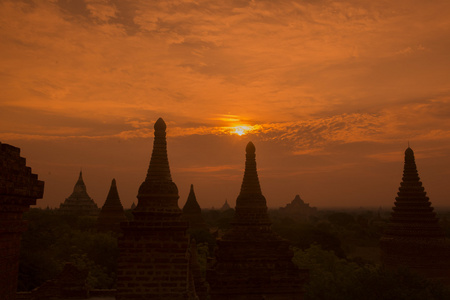 亚洲缅甸蒲甘寺塔景观