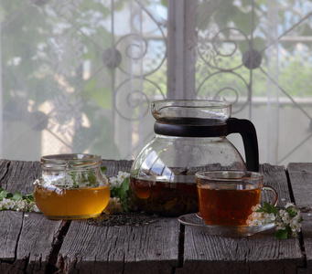 静物与茶和蜂蜜