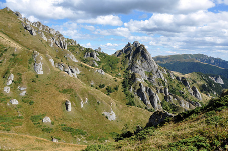 美丽的山 vista，沉积岩在喀尔巴阡