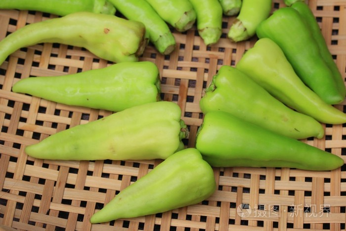 新鲜绿色灯笼椒照片-正版商用图片1k41q2-摄图新视界