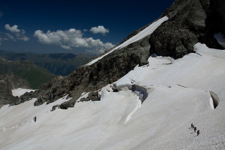 山坡上的雪