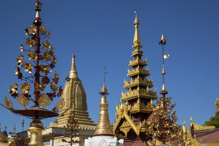 缅甸，金色的佛塔