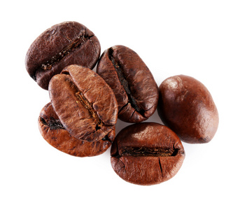 褐色咖啡豆上白色隔离