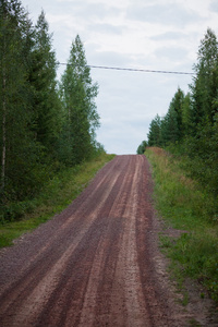 路坡农村的小碎石路上坡照片