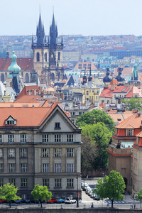 姹紫嫣红的春天哥特式布拉格市，捷克共和国