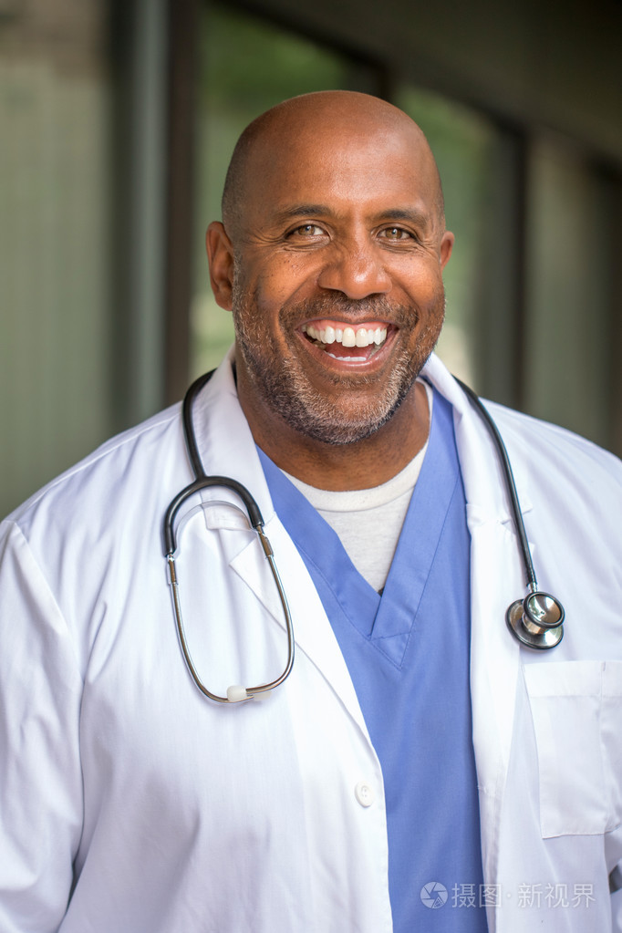 非洲裔美国医生