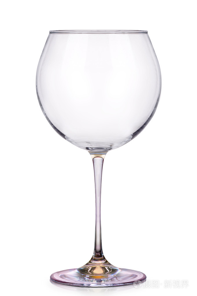 空杯酒孤立在一张白纸