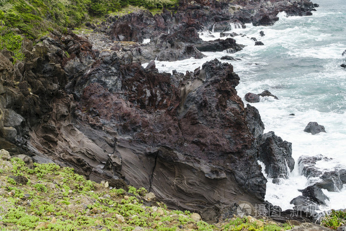 岩在济州岛海岸