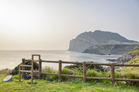 西龙山ilchulbong景观与OLE课程符号