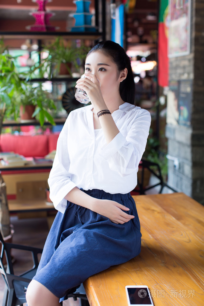 漂亮的中国女孩