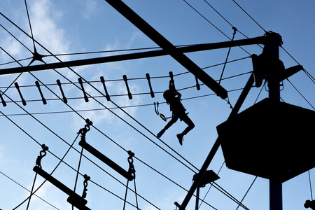 高空绳索课程图片