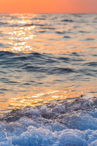 炫彩日落在海