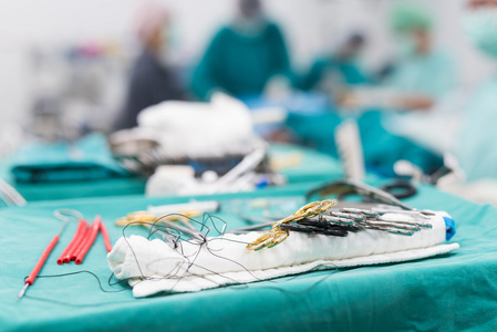 心脏直视手术的外科手术器械