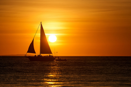 美丽的夕阳在长滩岛，菲律宾