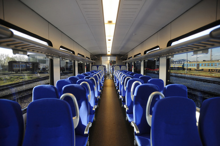 比利时国家铁路新火车车厢照片