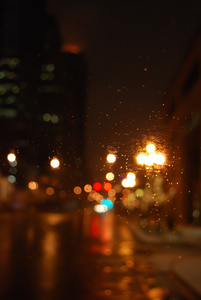 在雨夜抽象点不亮城市灯光