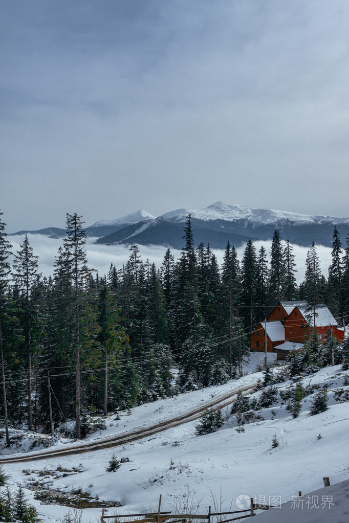 德拉戈布拉特乌克兰。高山滑雪风景区