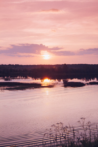 夕阳在河上