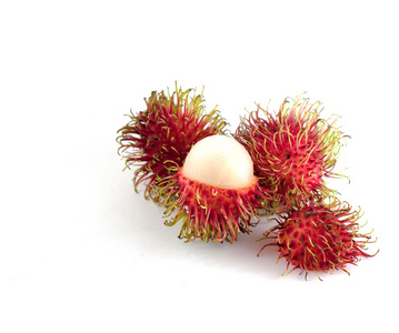 红毛丹是水果南部亚洲风味甜。白色背景上孤立