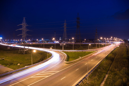 在莫斯科的夜公路