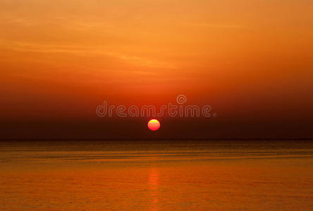 海上日落美景