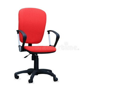 红色的办公椅。孤立的
