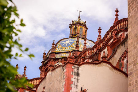 格雷罗塔斯科教堂。墨西哥。外面。