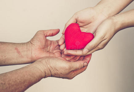 给爱给予爱照片