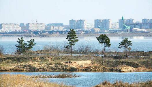 卡玛河畔的城市