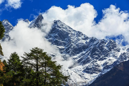 喜马拉雅山雪山风光