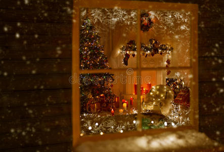 圣诞窗口假日家灯，房间装饰圣诞树