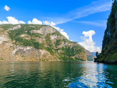 旅游和旅游。挪威的山脉和峡湾。