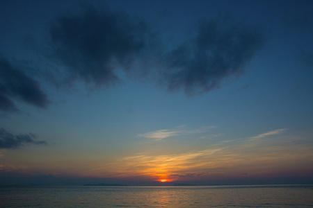 海上日落