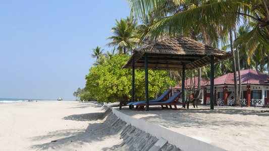 维 Saung 海滩