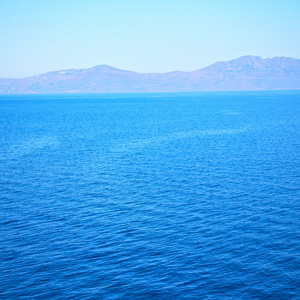 希腊从船群岛在地中海海和天空