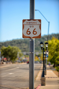 我们在威廉姆斯，Ar 号州际公路路线 66 路标上的历史