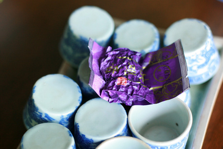 中国传统婚礼茶道餐具和服务图片