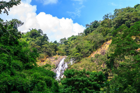 泰国的萨里卡瀑布