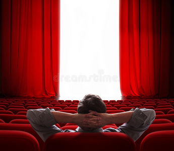 电影屏幕红色窗帘为贵宾开启