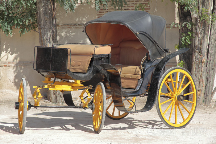 古色古香的马车