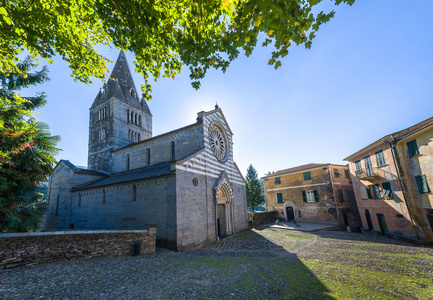 在 San Salvatore di Cogorno Fieschi 大教堂