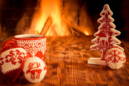 壁炉旁的圣诞节图片
