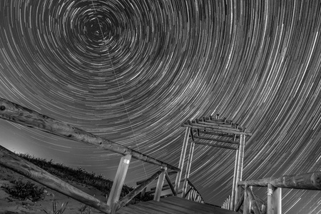 舷梯及 Startrail