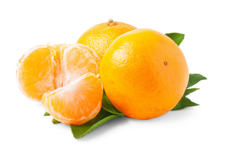 孤立在白色背景上的两个橘子照片