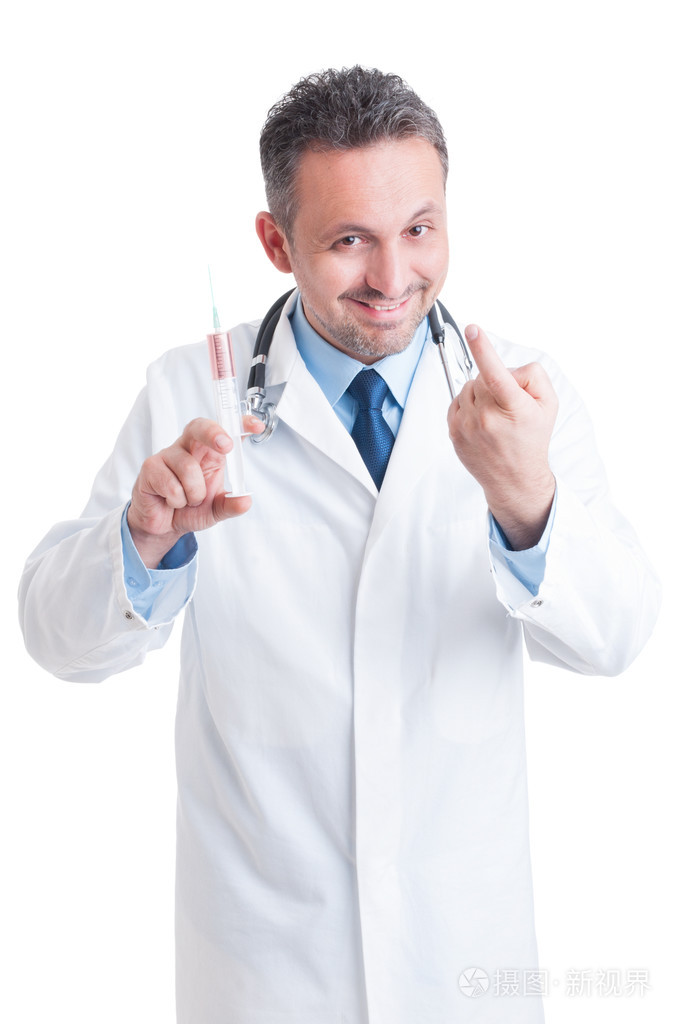 友好的医生或医生拿着注射器,并要求到 vaccinat