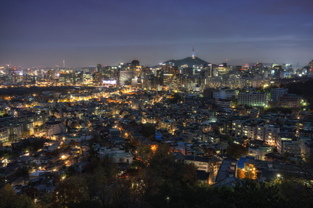 万山首尔的夜景